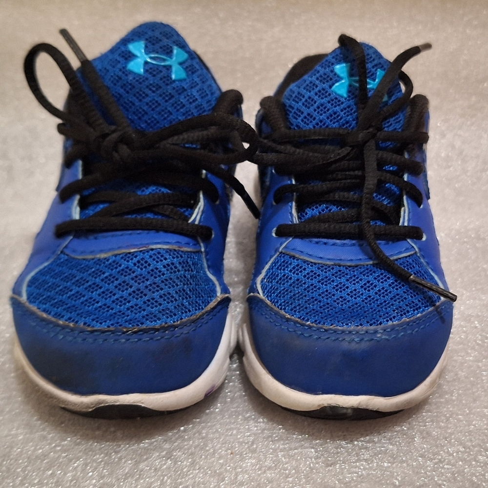 🏷 2/$12 Under Armour Kids Blue and Black Sneakers - Picture 2 of 5